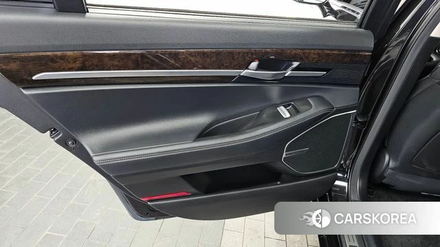 Genesis G90 id 4384537 из Кореи 17