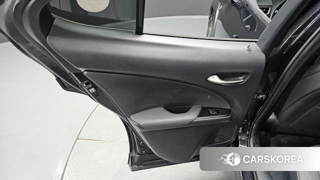 Lexus UX250h id 4741411 из Кореи 17