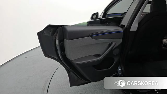 Tesla Model Y id 4315060 из Кореи 17