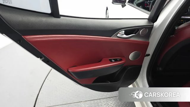 Kia Stinger id 4755002 из Кореи 17