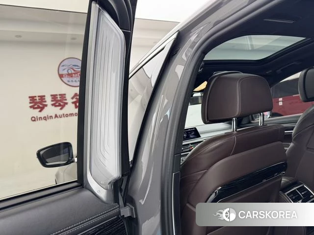 BMW 7 series id 4348817 из Китая 17