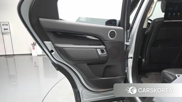 Land Rover Discovery 5 id 4508462 из Кореи 17