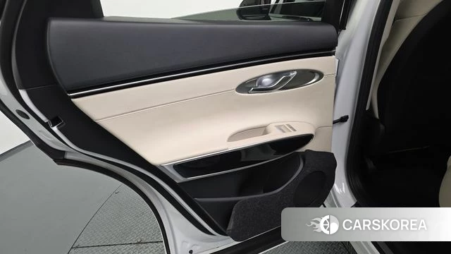 Genesis GV70 id 4323840 из Кореи 17