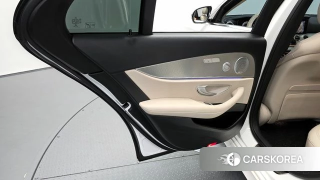Mercedes-Benz E-Class W213 id 4605031 из Кореи 17