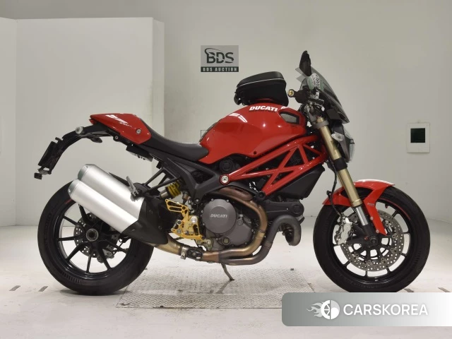 Проданный Ducati MONSTER 1100 EVO 2011 из Японии, фото 2