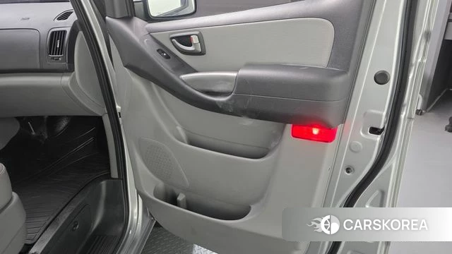 Hyundai The New Grand Starex id 4482605 из Кореи 17