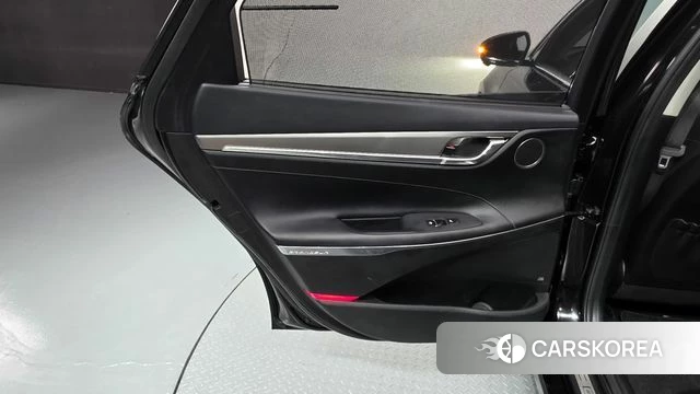 Hyundai The New Grandeur IG Hybrid id 4740730 из Кореи 17