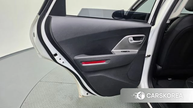 Kia Niro Plus id 4630704 из Кореи 17