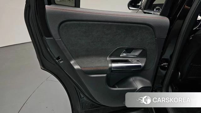Mercedes-Benz GLA - Class H247 id 4702809 из Кореи 17
