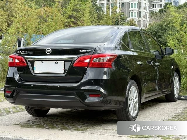Nissan Xuan Yi id 4235646 из Китая 17