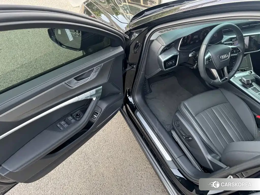 Audi A6 id 4628130 из Китая 17