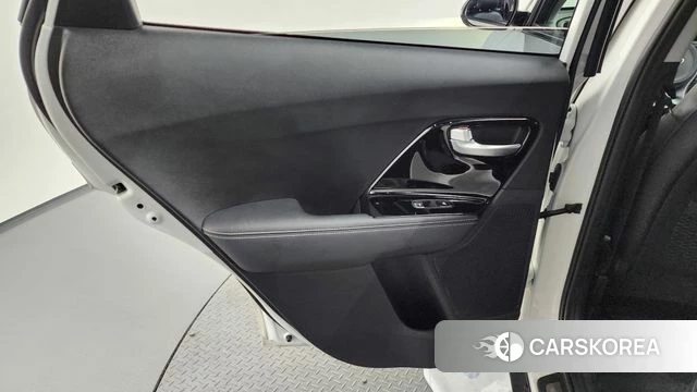 Kia The New Niro id 4284423 из Кореи 17