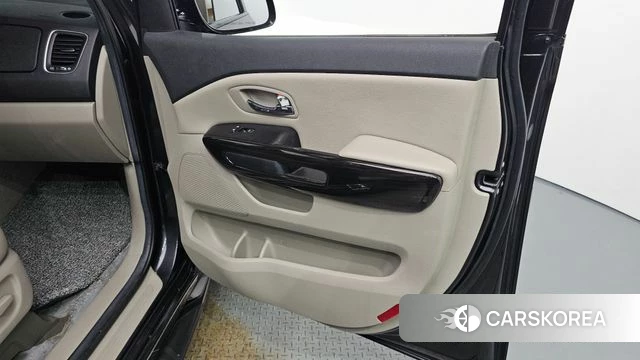 Kia The New Carnival id 4496878 из Кореи 17