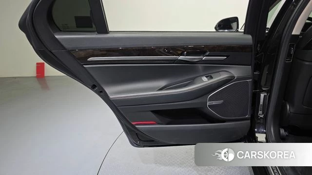 Genesis G90 id 4447504 из Кореи 17