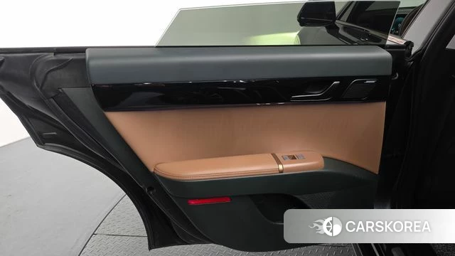 Hyundai Grandeur Hybrid (GN7) id 4292387 из Кореи 17