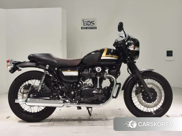 Проданный Kawasaki W800 CAFE 2022 из Японии