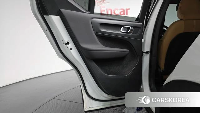 Volvo XC40 id 4376791 из Кореи 17