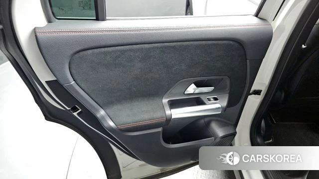 Mercedes-Benz GLA - Class H247 id 4362407 из Кореи 17
