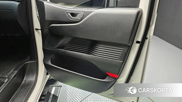 Hyundai Staria id 4267179 из Кореи 17