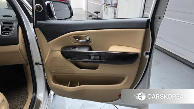 Kia The New Carnival id 4638177 из Кореи 17