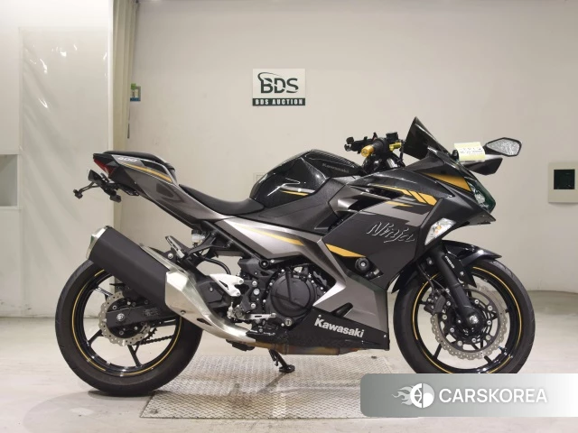 Проданный Kawasaki NINJA 400 2022 из Японии