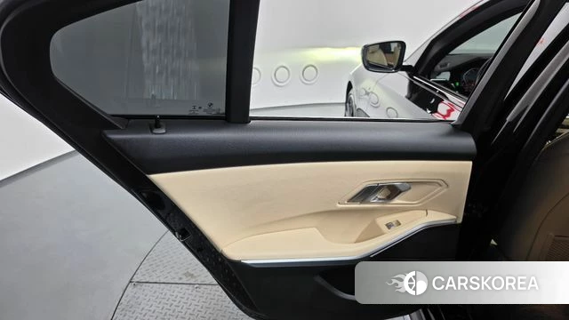 BMW 3 Series (G20) id 4793277 из Кореи 17