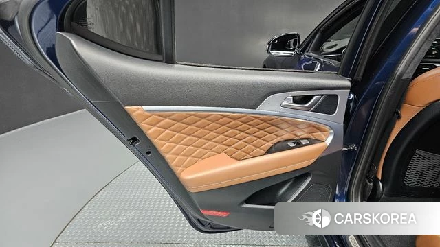 Genesis G70 id 4882344 из Кореи 17