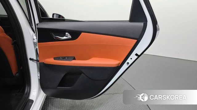 Kia The New K3 2nd generation id 4292106 из Кореи 17