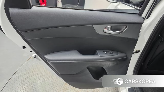 Kia Come New K3 id 4895615 из Кореи 17