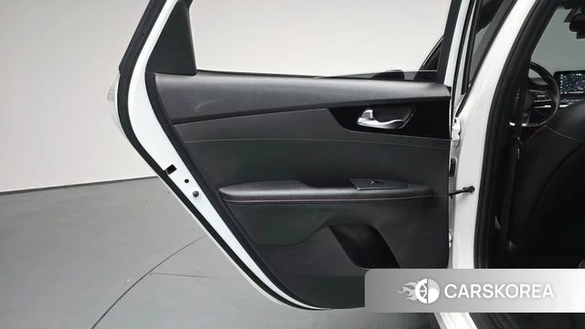 Kia Come New K3 id 4689253 из Кореи 17