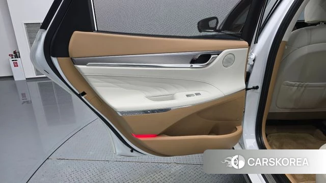 Hyundai The New Grandeur IG Hybrid id 4482484 из Кореи 17