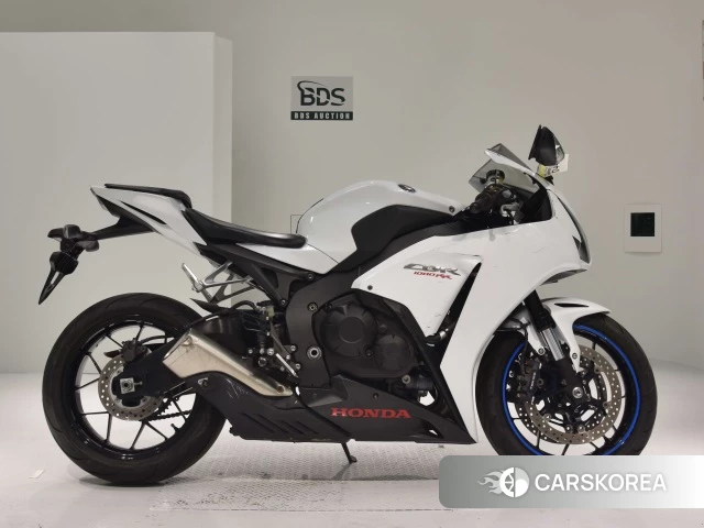 Проданный Honda CBR1000RR 2014 из Японии