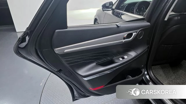 Hyundai The New Grandeur IG Hybrid id 4225143 из Кореи 17