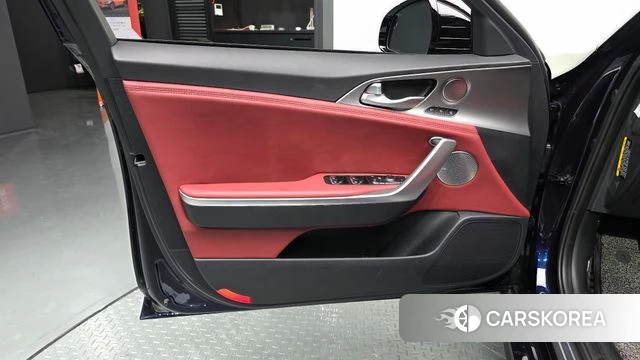 Kia Stinger id 4447292 из Кореи 17
