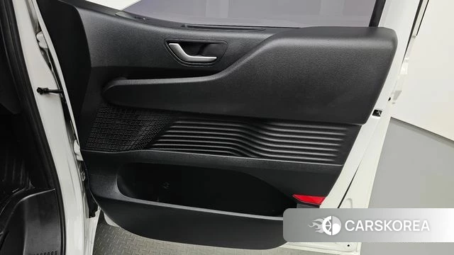Hyundai Staria id 4244737 из Кореи 17