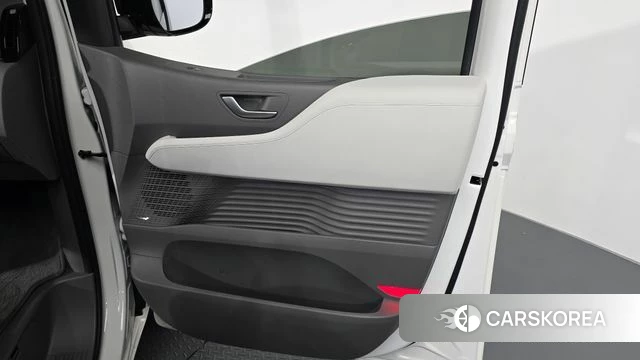 Hyundai Staria id 4516555 из Кореи 17