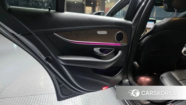 Mercedes-Benz E-Class W213 id 4541085 из Кореи 17