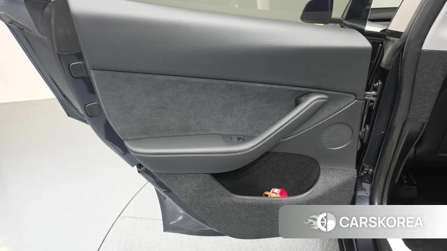 Tesla Model Y id 4194152 из Кореи 17