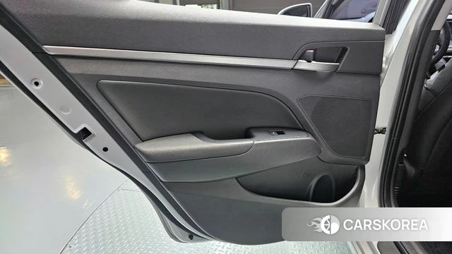 Hyundai Avante AD id 4417425 из Кореи 17