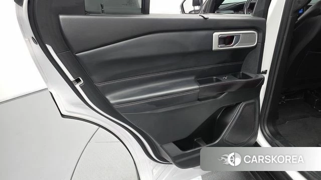Ford Explorer 6th Generation id 4614894 из Кореи 17