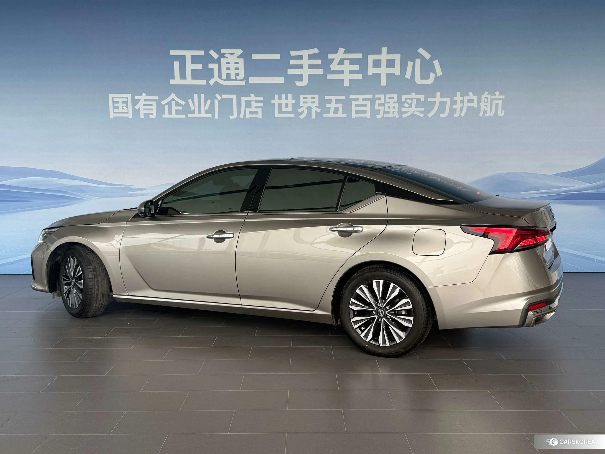 Nissan Teana id 4498751 из Китая 17