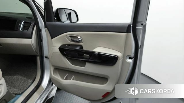 Kia The New Carnival id 4411051 из Кореи 17