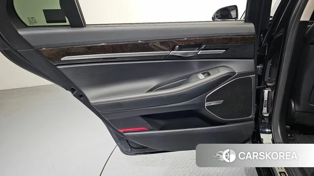 Genesis G90 id 4651933 из Кореи 17
