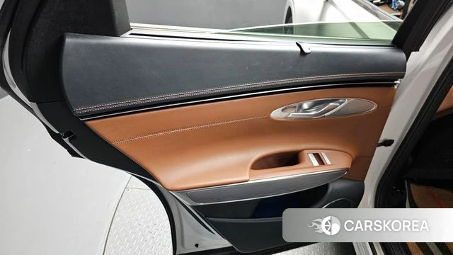 Genesis GV70 id 4283812 из Кореи 17