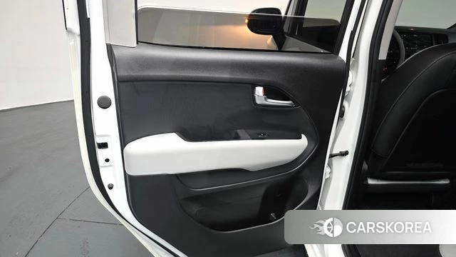Kia The New Kia Ray EV id 4248613 из Кореи 17