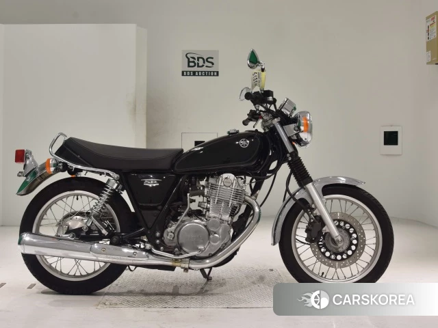 Проданный Yamaha SR 400 2019 из Японии