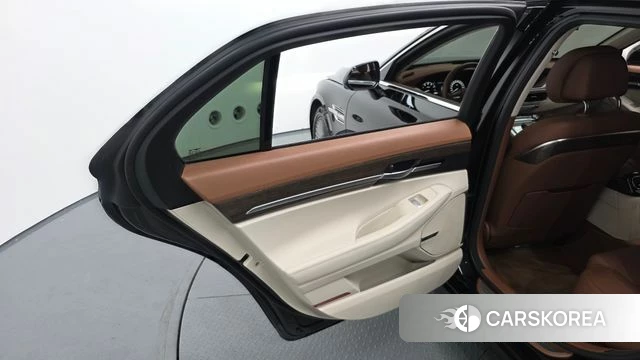 Genesis G90 id 4693170 из Кореи 17