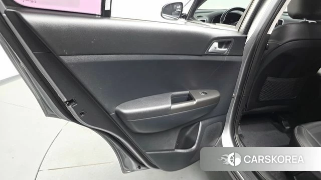 Kia Sportage The Bold id 4872456 из Кореи 17