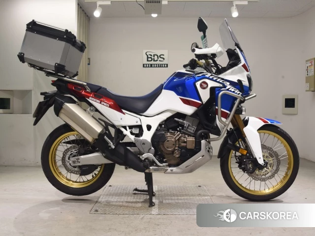 Проданный Honda CRF1000L AFRICA TWIN 2018 из Японии