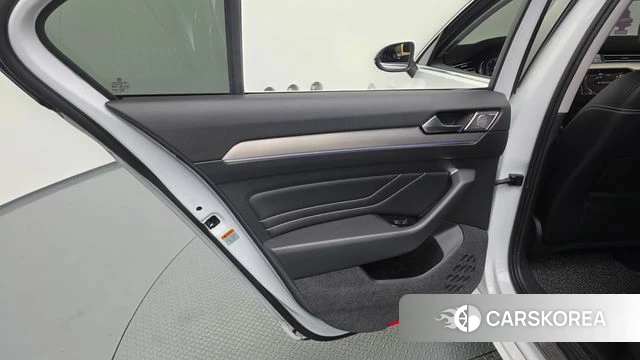 Volkswagen Passat GT (B8) id 4423532 из Кореи 17